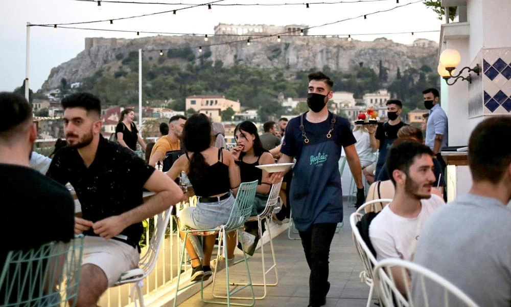 Νέα μέτρα κορονοϊού: Τι θα ισχύει για μάσκες, εστίαση, θέατρα